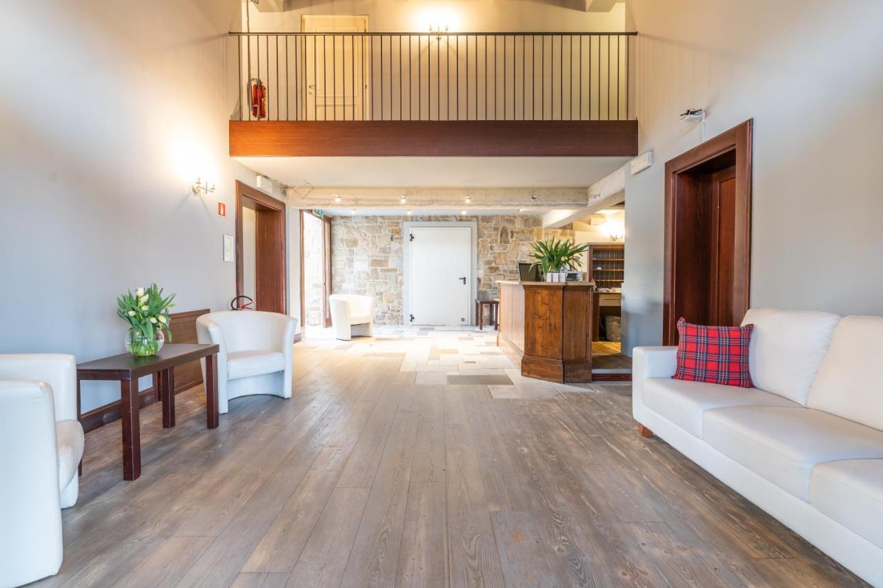 Accademia Vine Lodge Capriva del Friuli Exteriör bild
